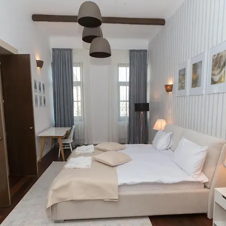 Lux Unirii * Κλουζ-Ναπόκα